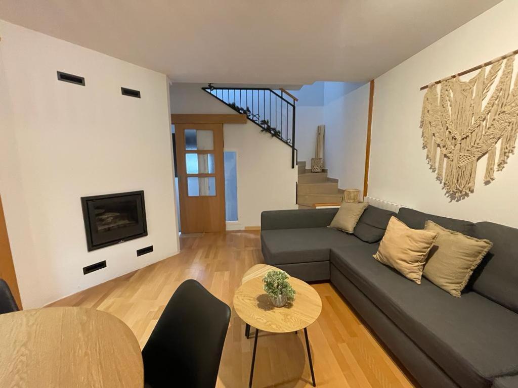 Apartamento La Anaza วิลยานัว ภายนอก รูปภาพ